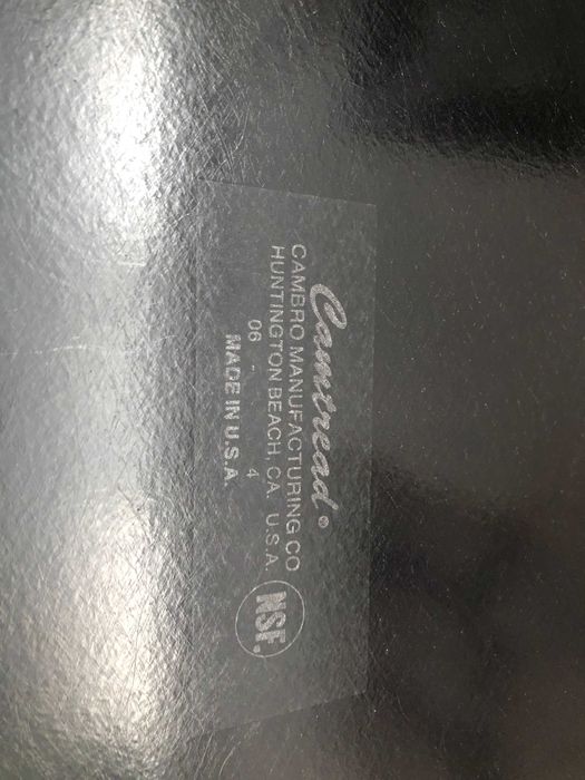 Tabuleiro antiderrapante Cambro hotelaria