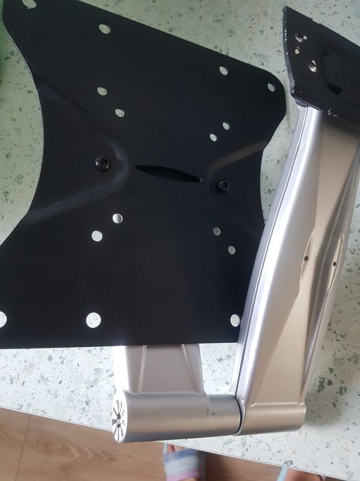 uchwyt do powieszenia telewizora