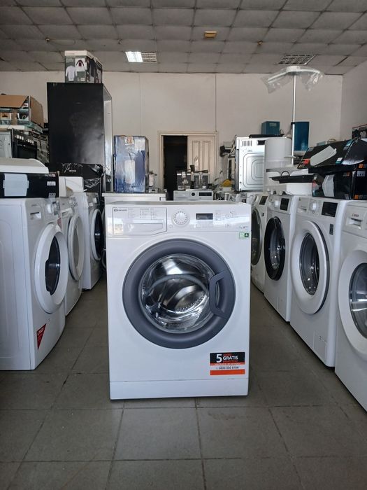 Стиральная машина с фронтальной загрузкой Bauknecht FWM 7F4