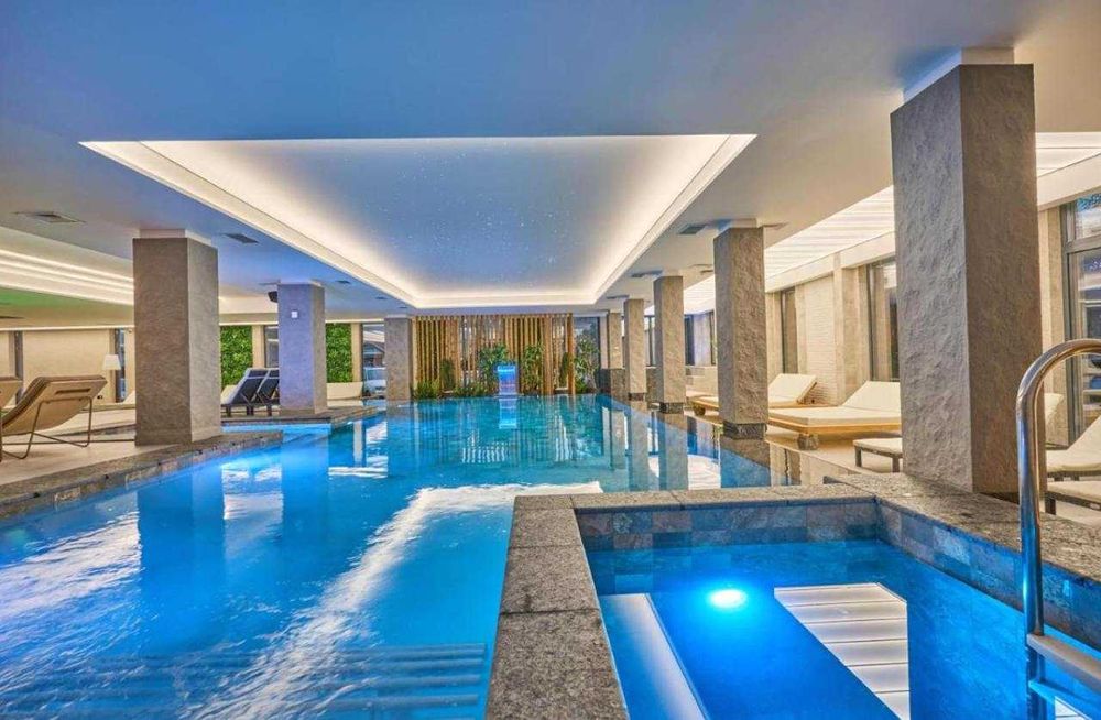 Сучасний апарт-готель у Буковелі Fomich Residence