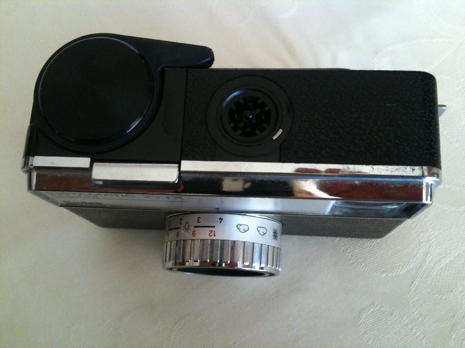 Máquina fotográfica Kodak 233X