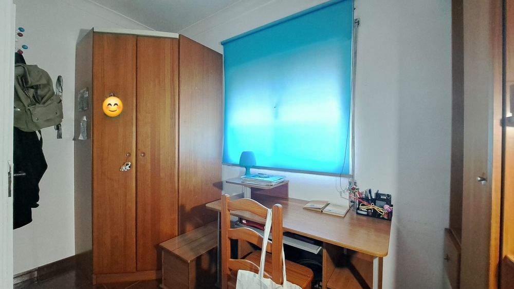 Quarto Juvenil com 2 Camas, Gavetões e Armário