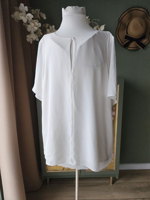 Lekka, zwiewna bluzka/tunika w kolorze ecru  S/ M  elegancja i komfor
