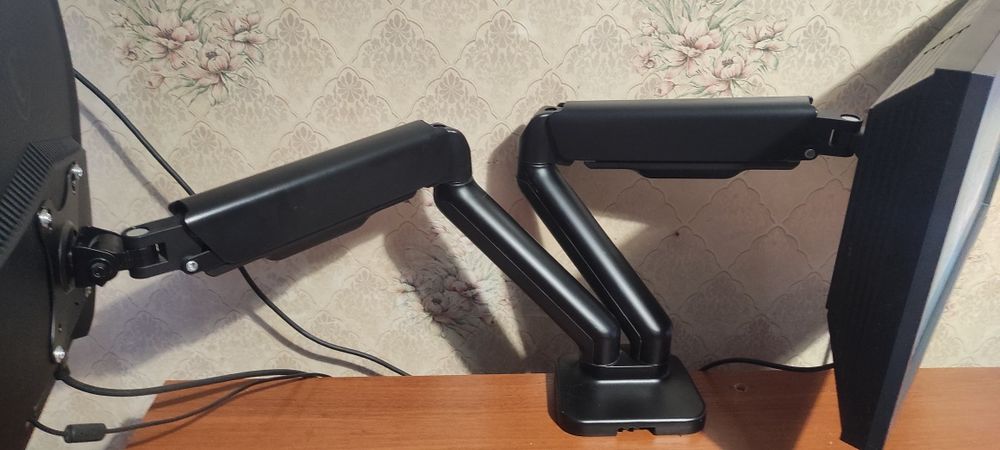 Кронштейн для двух мониторов