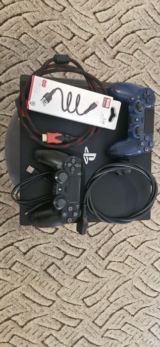 Play station 4 pro 1tb