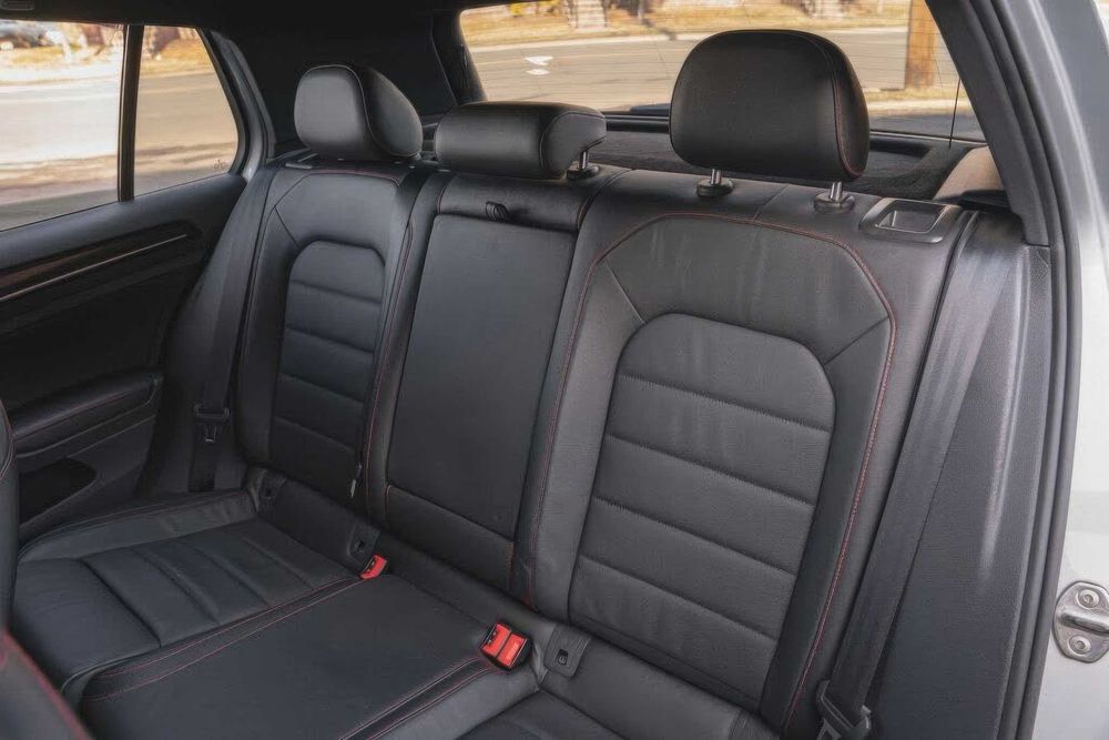 Volkswagen Golf GTI      2016