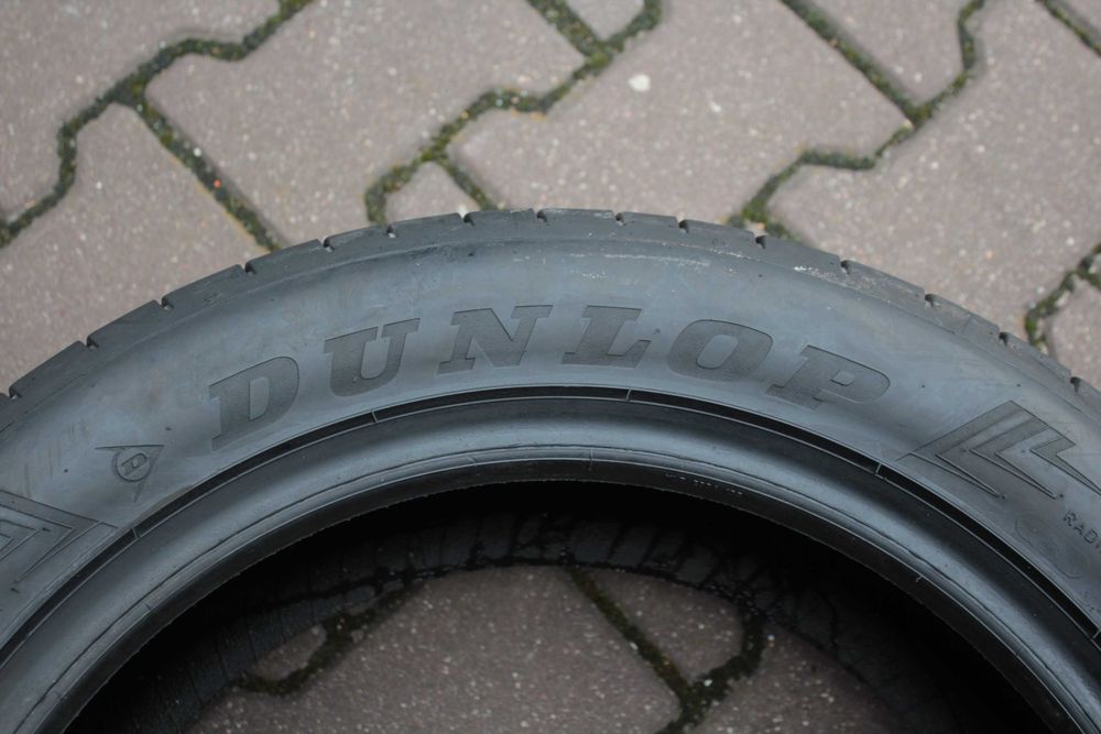 215 55 R17 Dunlop Sport Maxx RT2