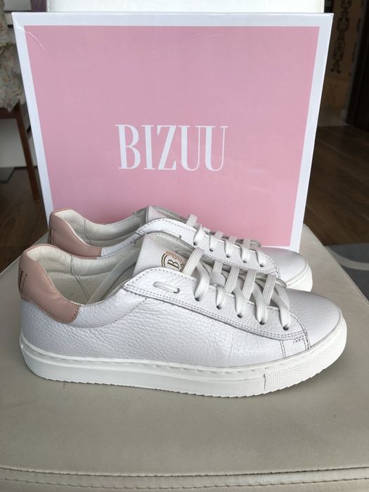 Skórzane sneakersy Bizuu VIVIAN białe rozm.37
