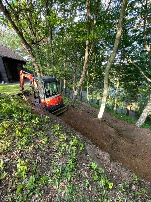 Usługi Koparko-ładowarką JCB, Mini-koparką Kubota 2,7 tony