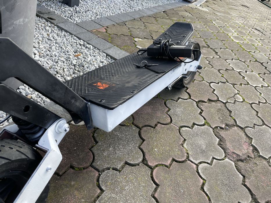 Hulajnoga elektryczna kukirin g4 custom 2025r