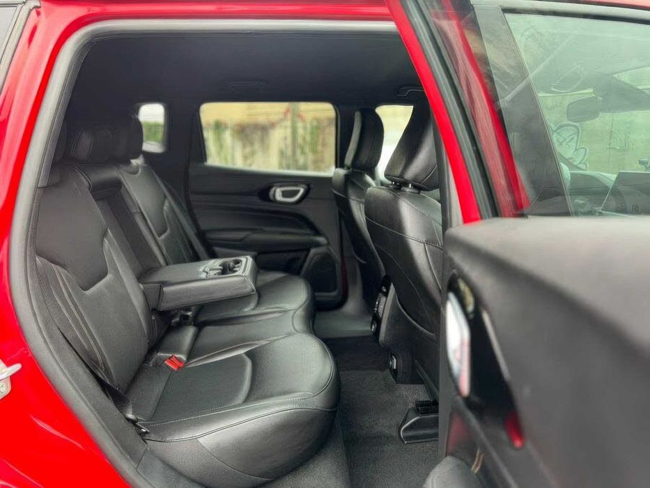 Jeep Compass      2021