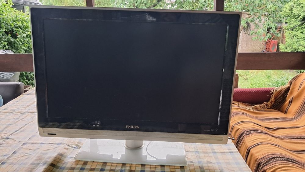Telewizor Philips 32" model 32PFL5322/10