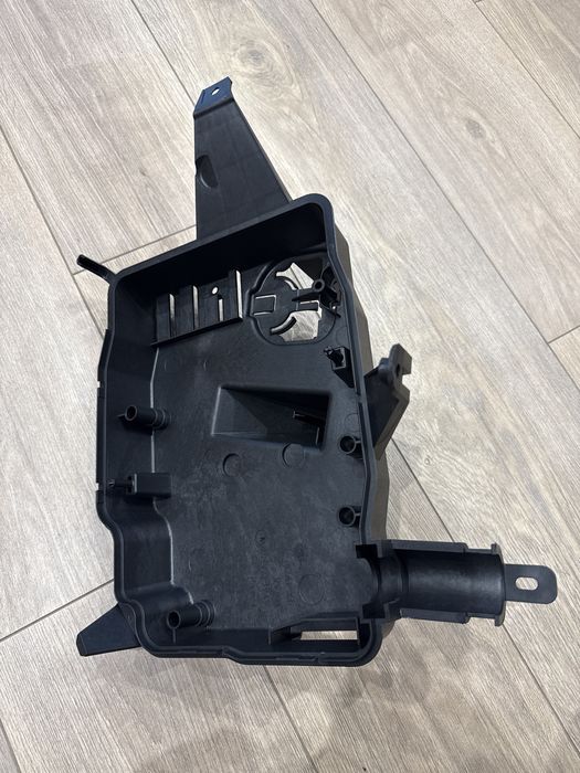 AV6112A659AE Ford Корпус блока запобіжників