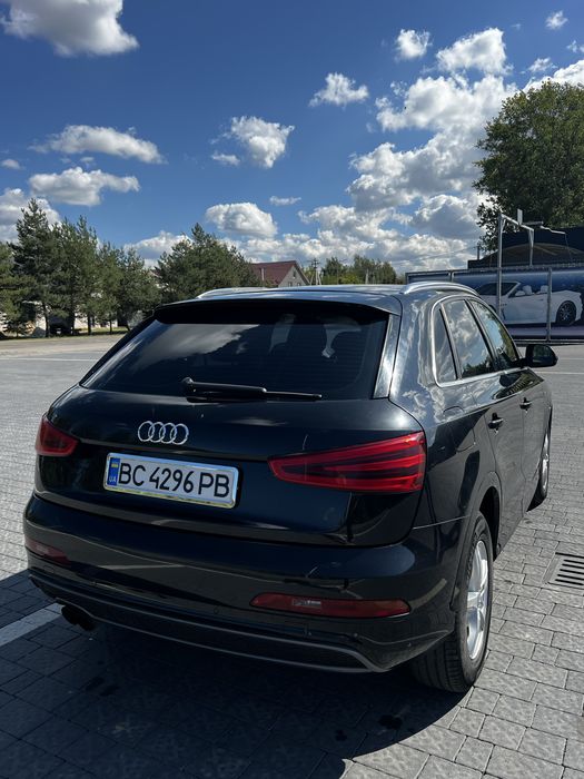 Audi Q3 2013 рік