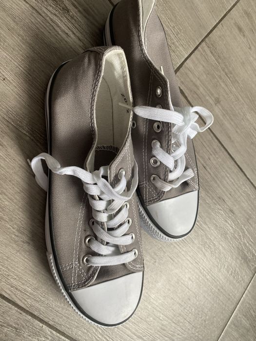 Nowe trampki damskie/męskie rozm 41