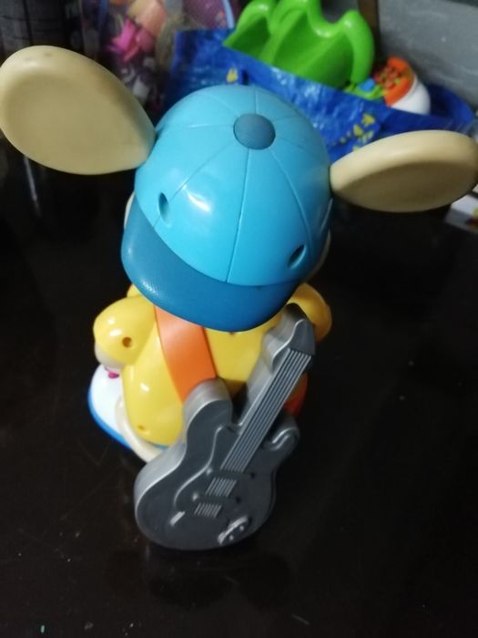 Boneco musical Chicco