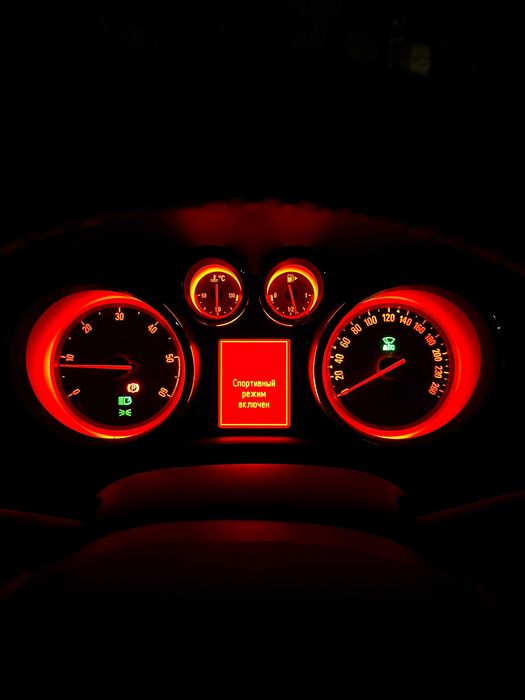 Opel Astra J OPC 2010 1.7 Дизель МТ