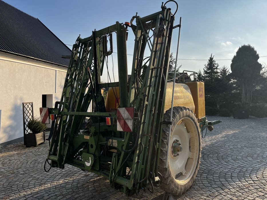 Opryskiwacz Amazone UG 2200 18 m PEIKA