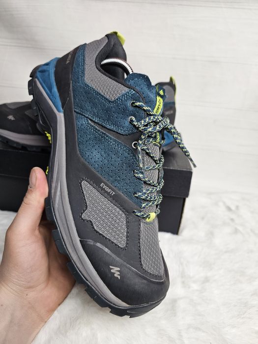 Трекінгові кросівки Quechua 44 розмір