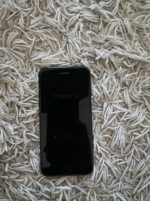 Продам Iphone 7 на запчастини