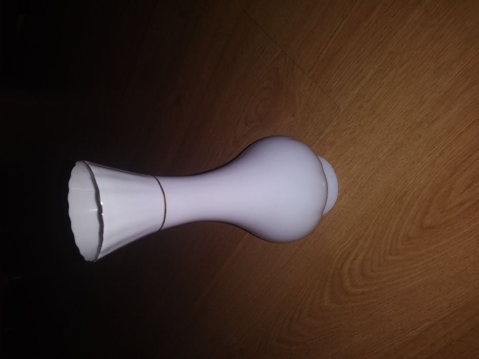 Świecznik Podwójny oraz Wazonik ceramiczny w stanie bdb . Komplet.