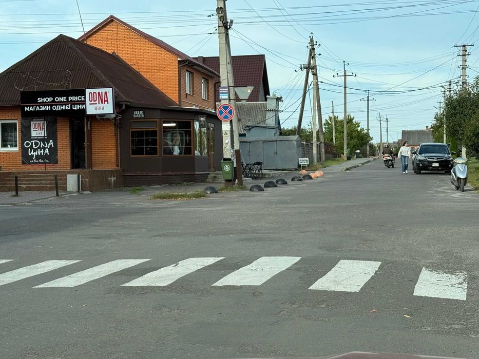 Продам комплекс комерційних  будівель з ринком