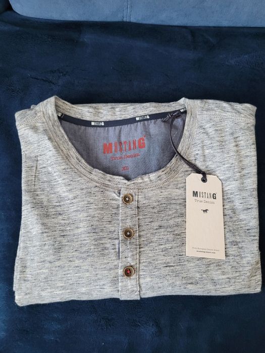 Mustang Adrian H Henley r.XL