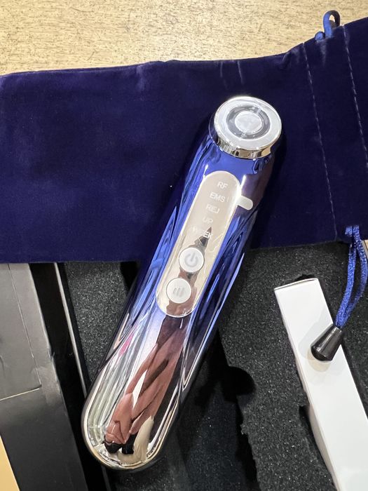 Dispositivo Facial Radiofrequência e EMS – Radiance ONE (Novo)