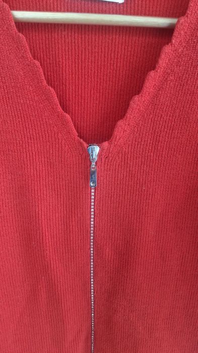 Sewter czerwony rozmiar XL