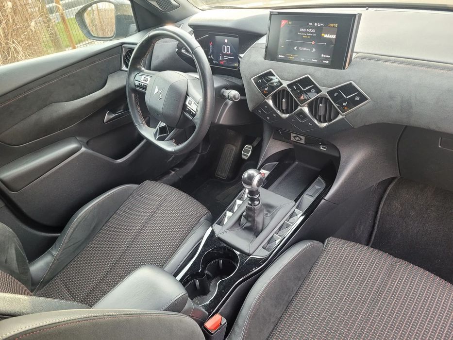 DS Automobiles DS 3 Crossback Alu Grzane fotele
