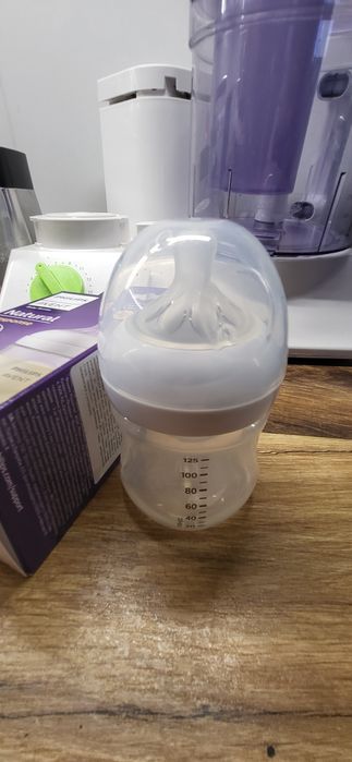 Пляшечка Avent 150 ml + 2 нові соски