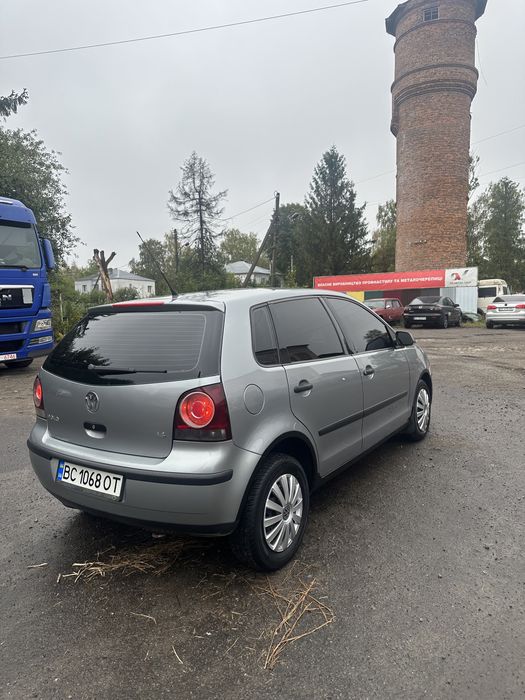 Polo 1.4 дуже гарний стан.