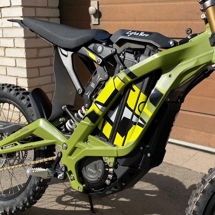 Surron Light Bee X 2025 Sage Green електробайк (пробіг 100 км)