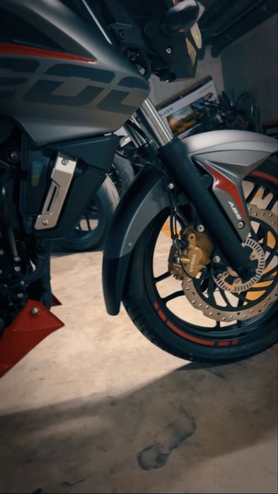 Moto Pulsar NS 200 ABS nova