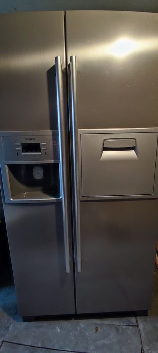 Lodówka 90 Siemens/Bosch  części lub do  naprawy