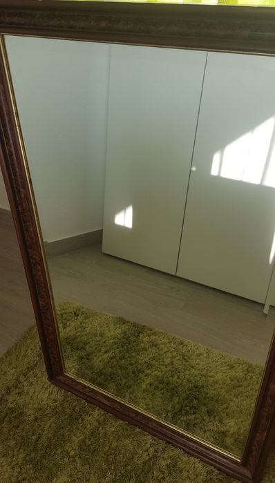 Quadros e espelho de entrada