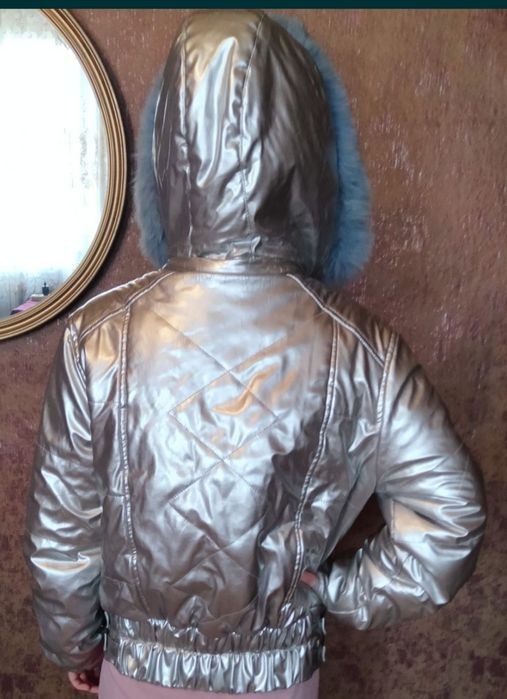 Куртка зимова, песець натур. 46 розмір,