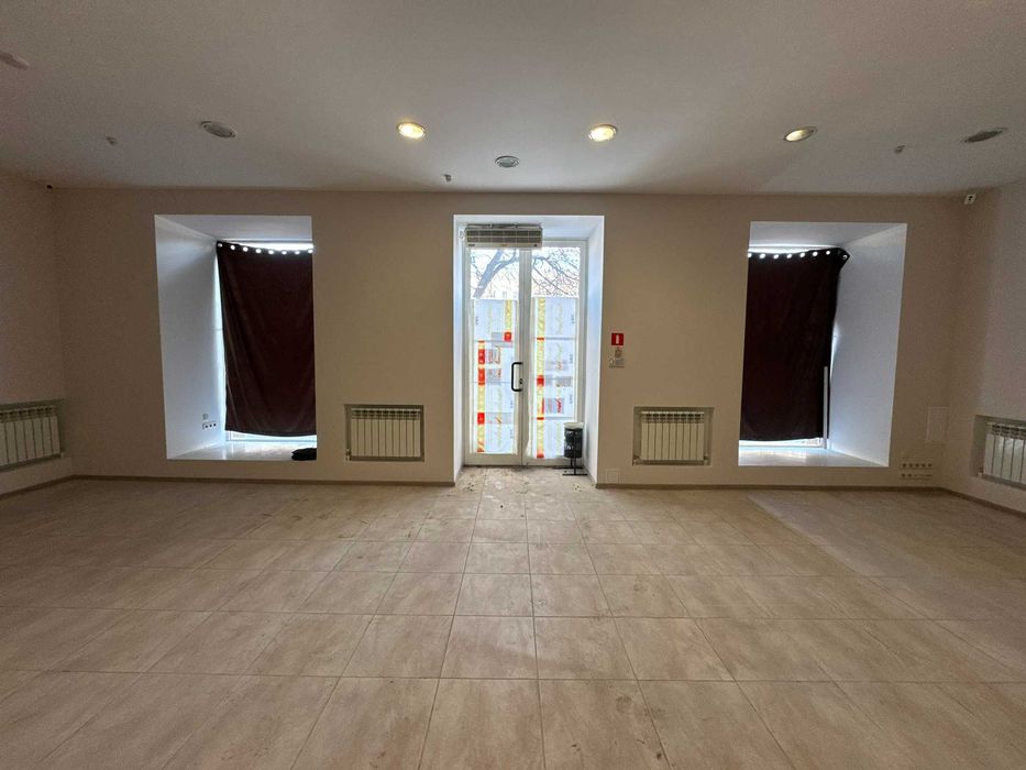 Оренда приміщення 363,3 м² Дмитра Яворницького, червона лінія