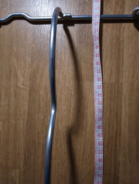 Metalowy stojak na wino, półka na butelki Ikea