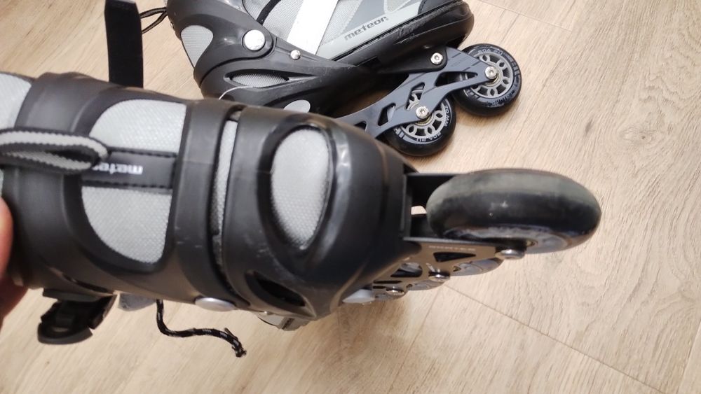 Rolki meteor regulowane 34-37 + oxelo czerowne - 2 sztuki