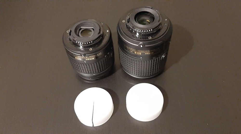 Nikon D3400 + 2 objetivas + acessórios - BOM ESTADO