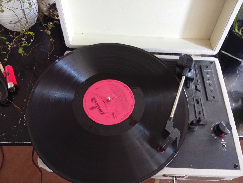 Gramofon walizka