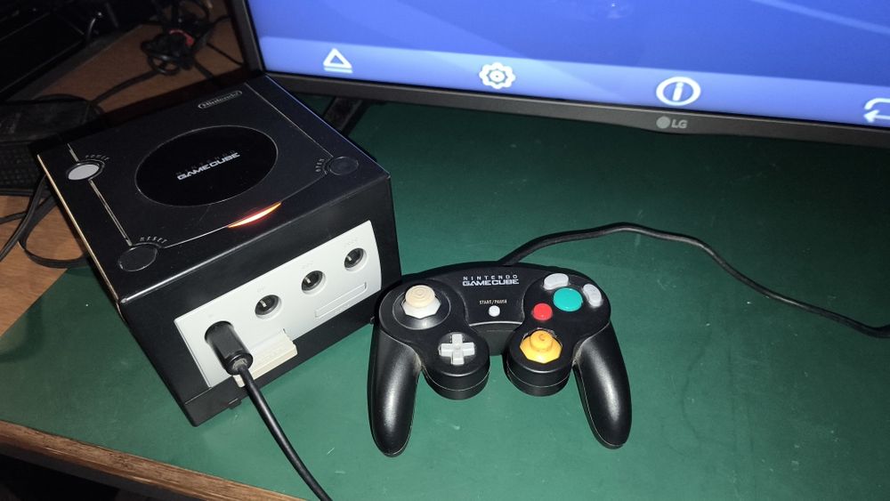 Gamecube desbloqueada + 5 Jogos + Acessórios