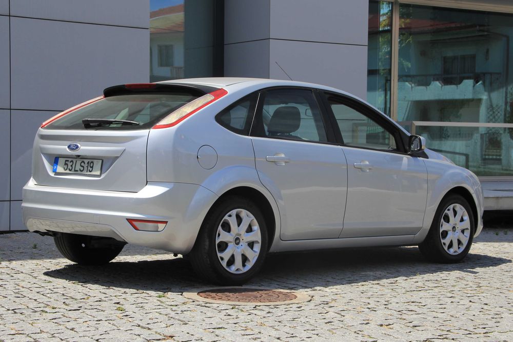 Ford Focus 1.6 Trend - Desde 70€/mês