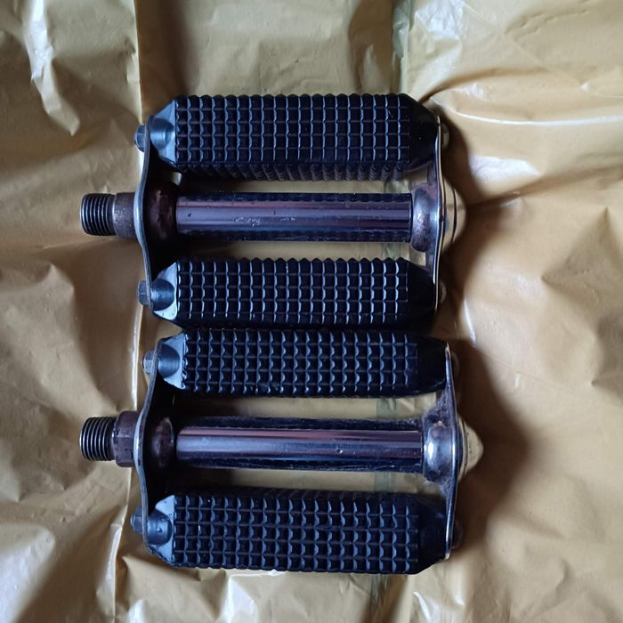 Pedały ZZR Romet Popularny Goplana Karat Kormoran Komar , Żak, Ryś.