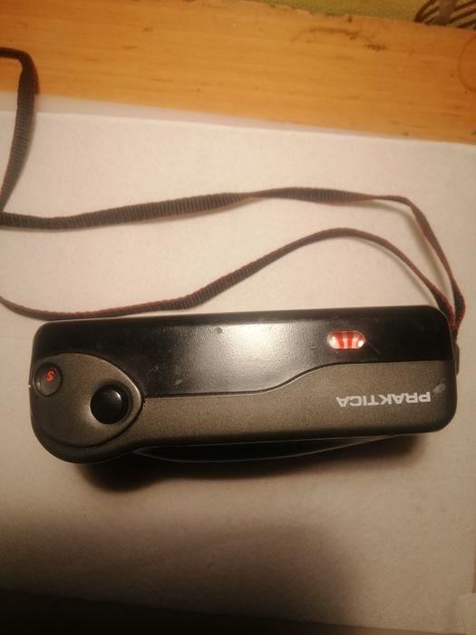 Продам плёночный фотоапарат PRAKTICA  M40