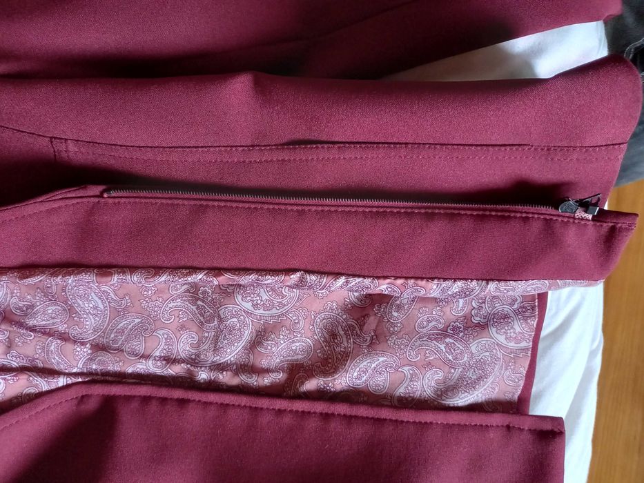 Fato Mango cor bordeaux  34  novo