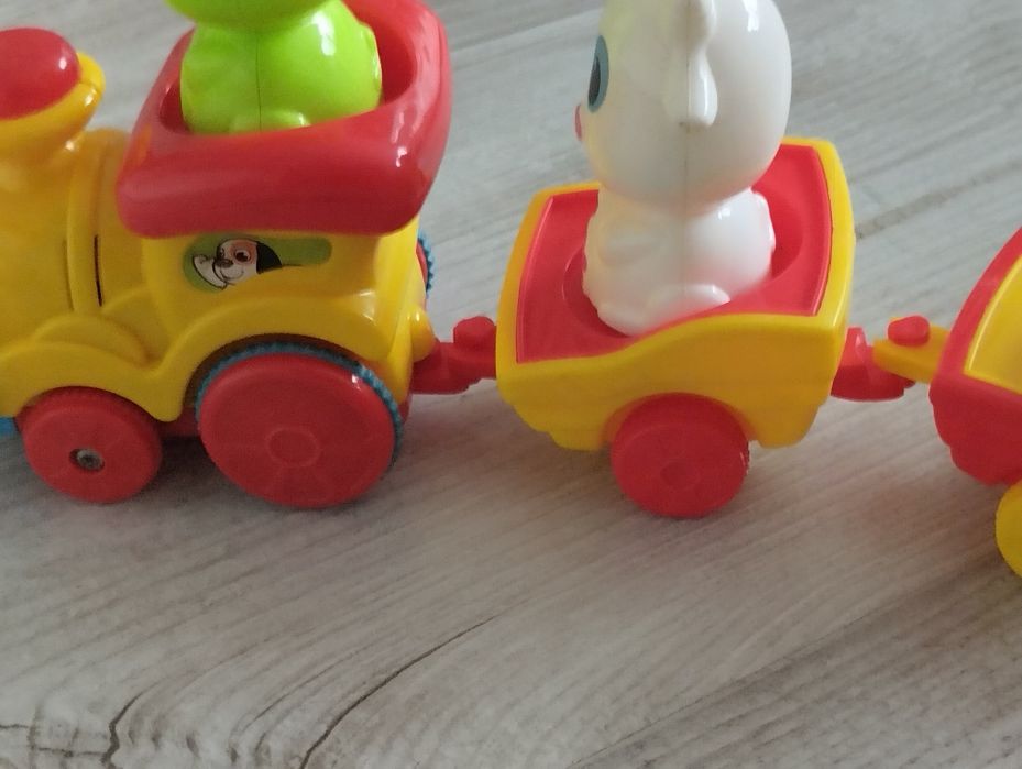 Pociąg ciuchcia dla maluszka