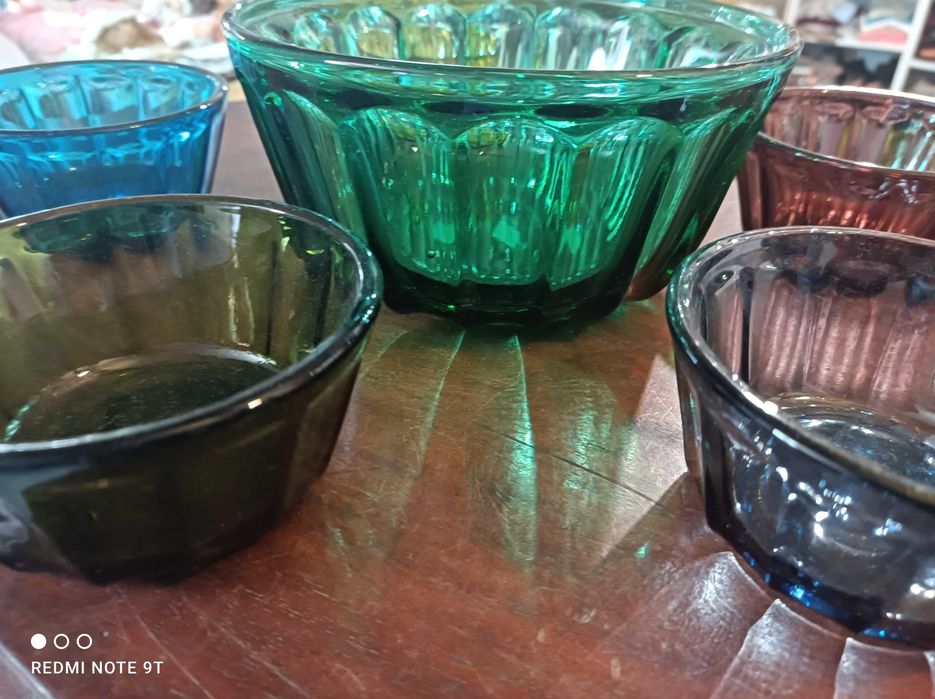 Conjunto taça Antiga com tacinhas