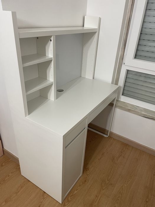 Secretaria MICKE IKEA com modulo adicional